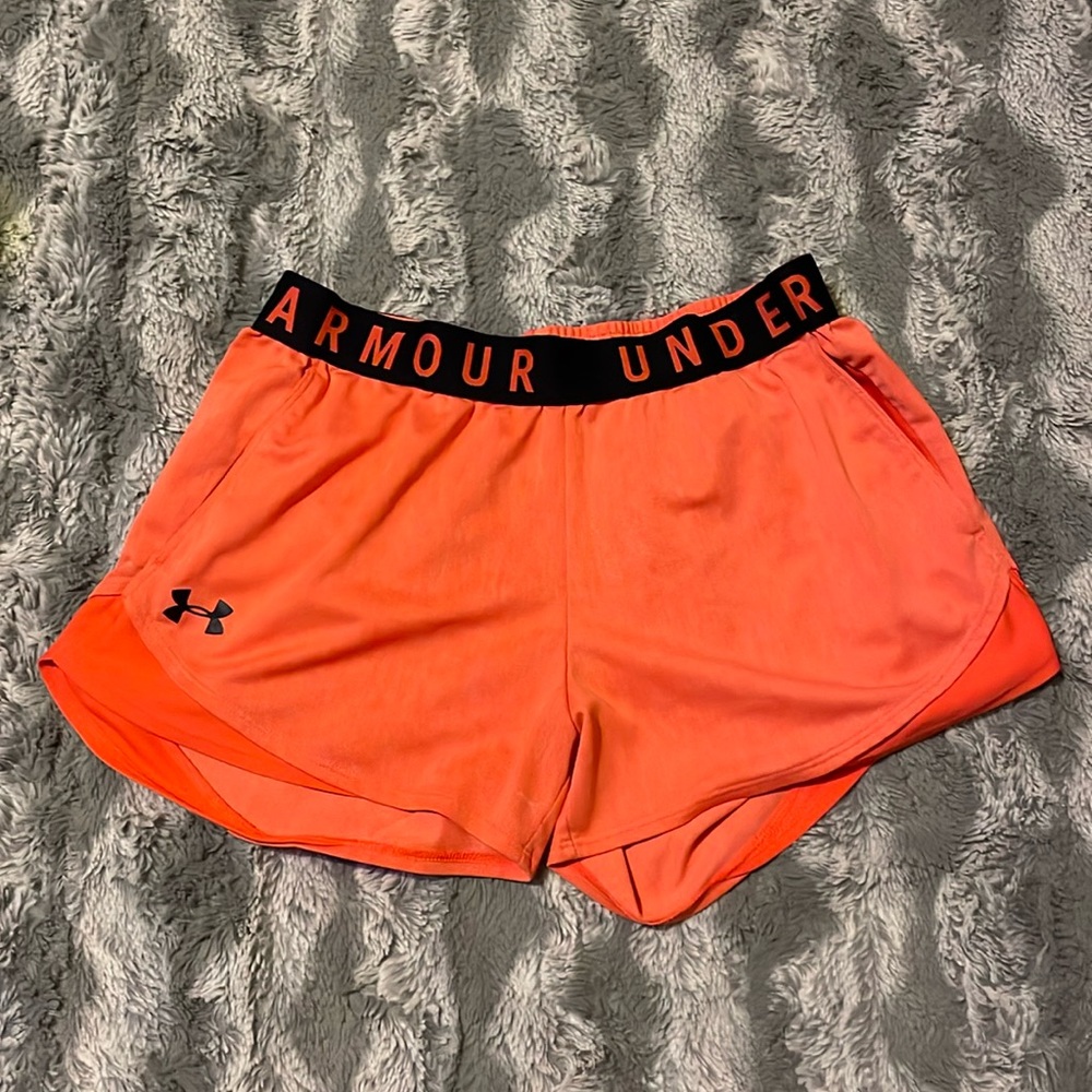 Under Armour Heat Gear loose shorts, small